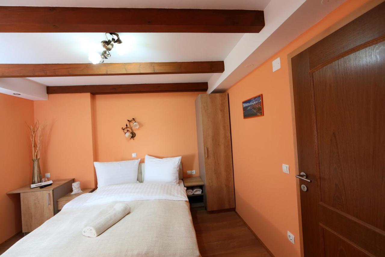 Sobe Grabar Bed & Breakfast Ptuj Bagian luar foto