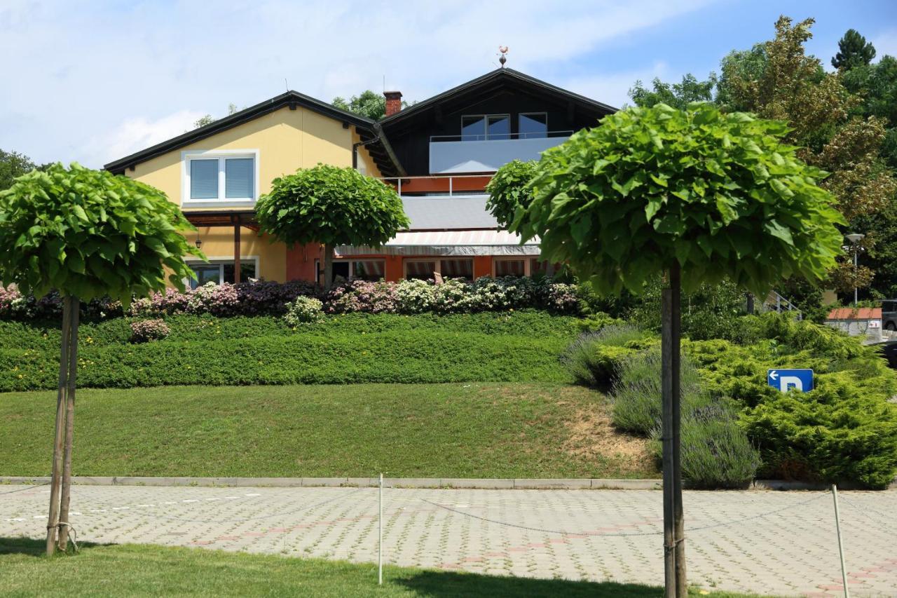 Sobe Grabar Bed & Breakfast Ptuj Bagian luar foto