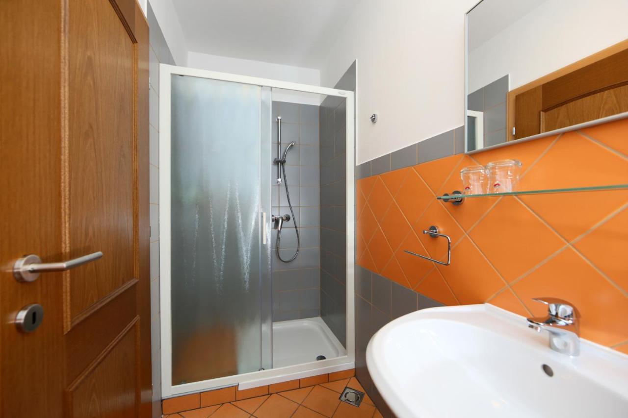 Sobe Grabar Bed & Breakfast Ptuj Bagian luar foto