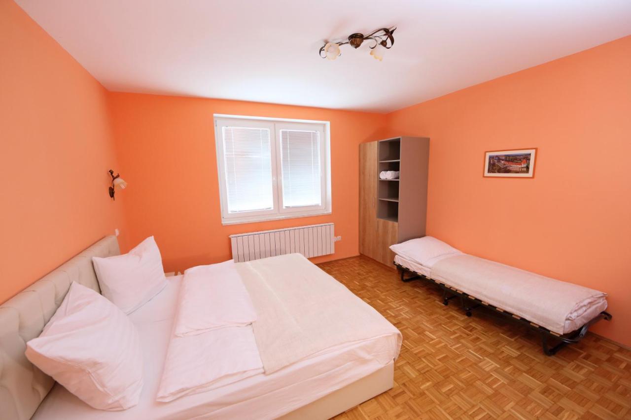 Sobe Grabar Bed & Breakfast Ptuj Bagian luar foto
