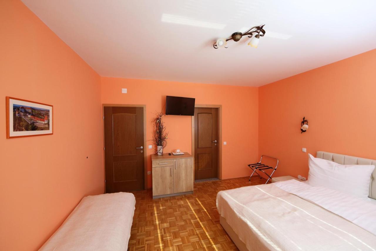 Sobe Grabar Bed & Breakfast Ptuj Bagian luar foto