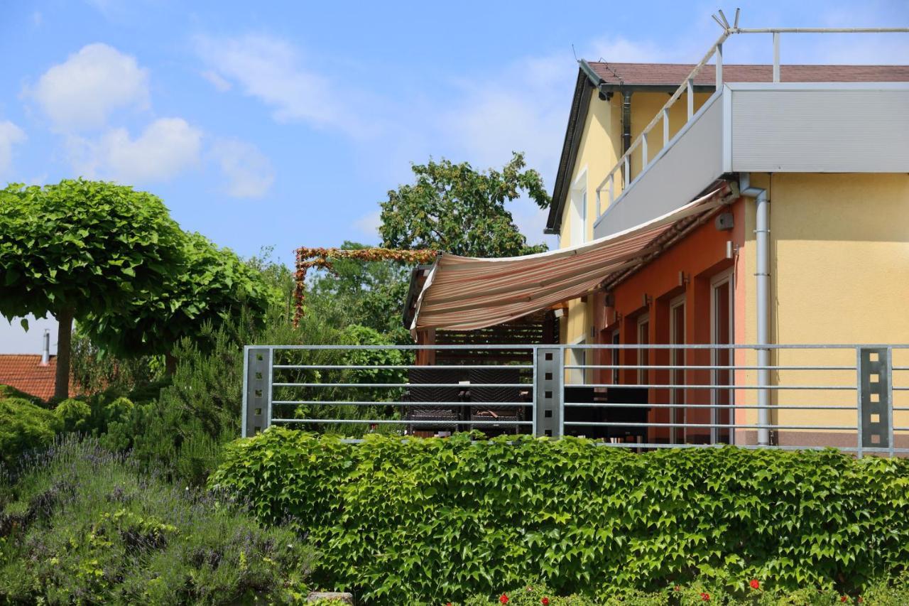 Sobe Grabar Bed & Breakfast Ptuj Bagian luar foto