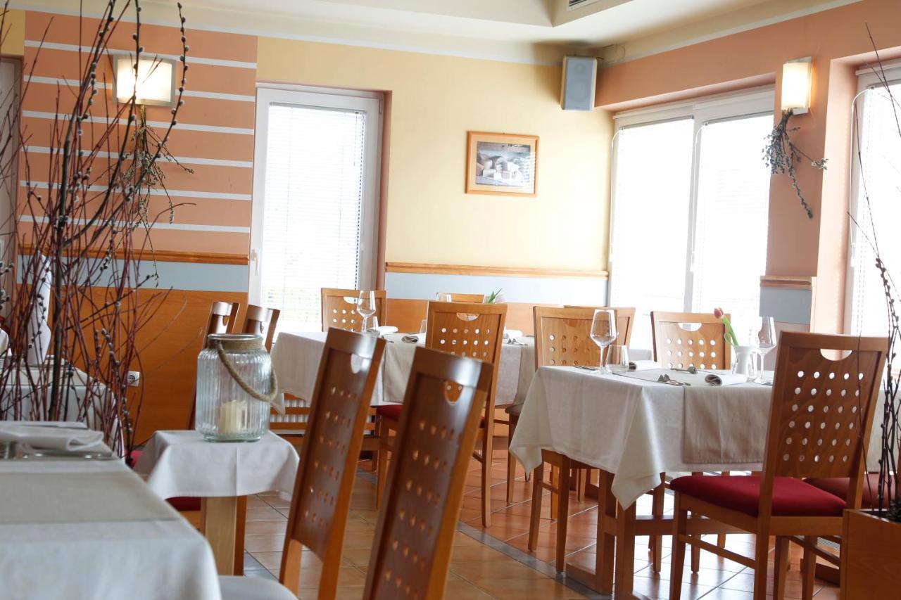 Sobe Grabar Bed & Breakfast Ptuj Bagian luar foto